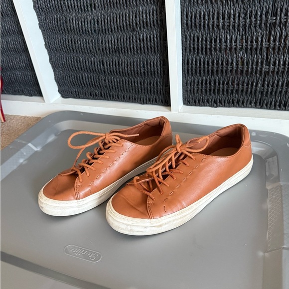 Universal Thread Women's Brown Sneakers - Picture 1 of 8